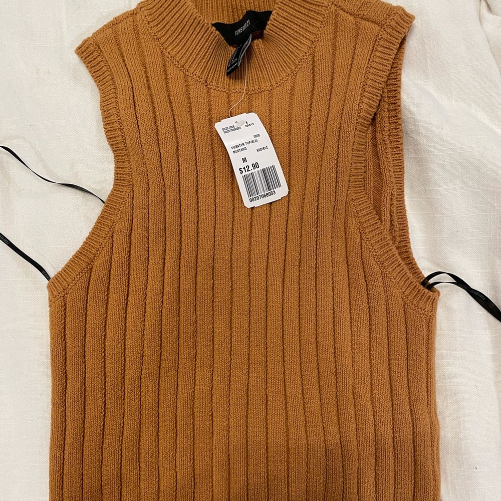 Cropped vest